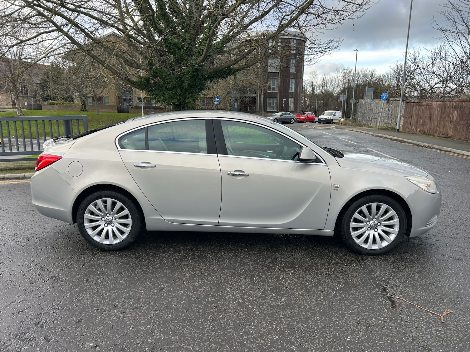 Used Vauxhall Insignia 2010 for sale - 77240222: Photo 3