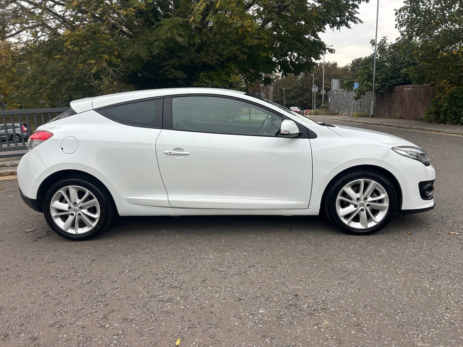 Used Renault Megane 2014 for sale - 76205753: Photo 2