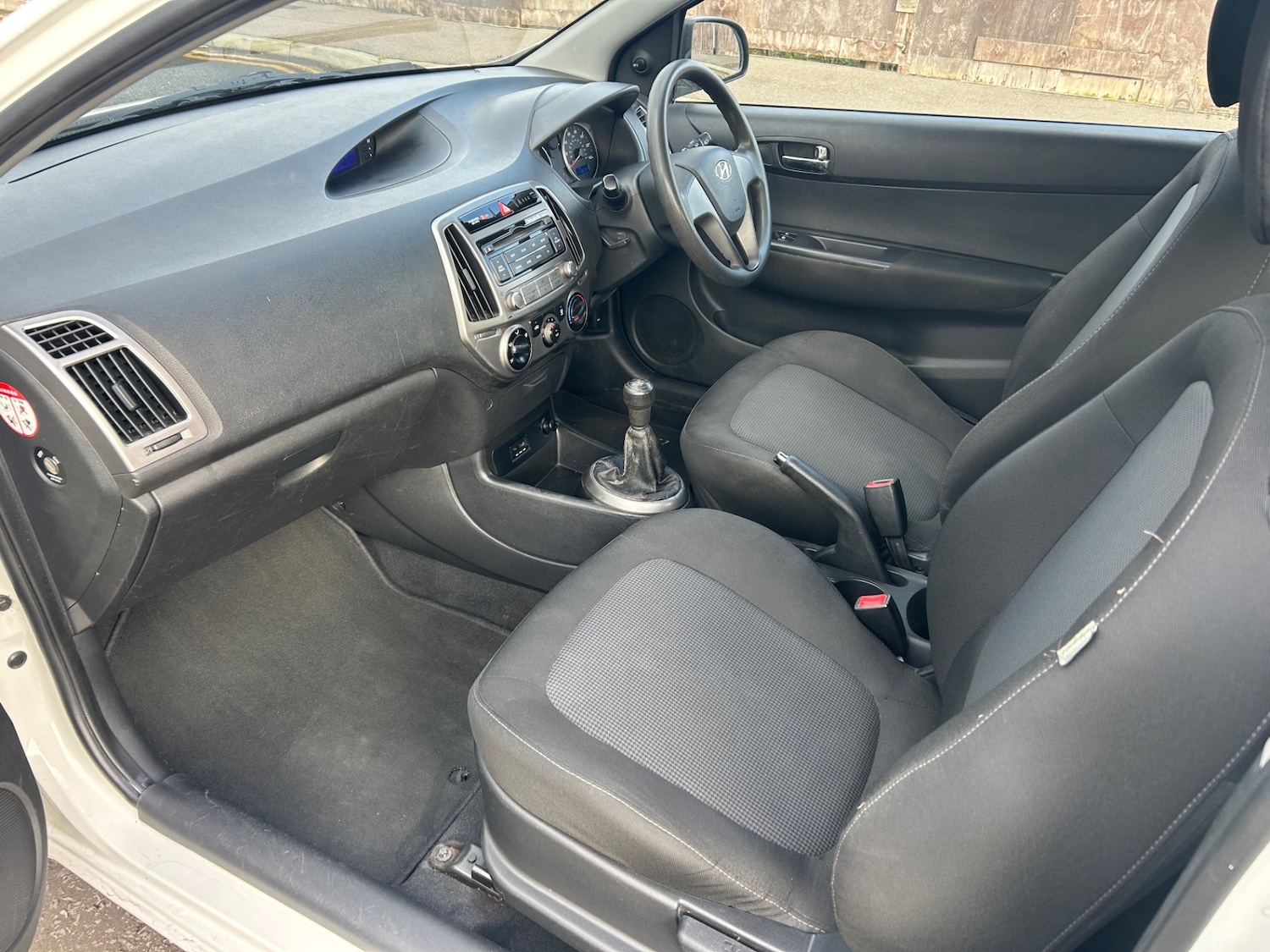 Used Hyundai i20 2012 for sale - 77896109: Photo 14