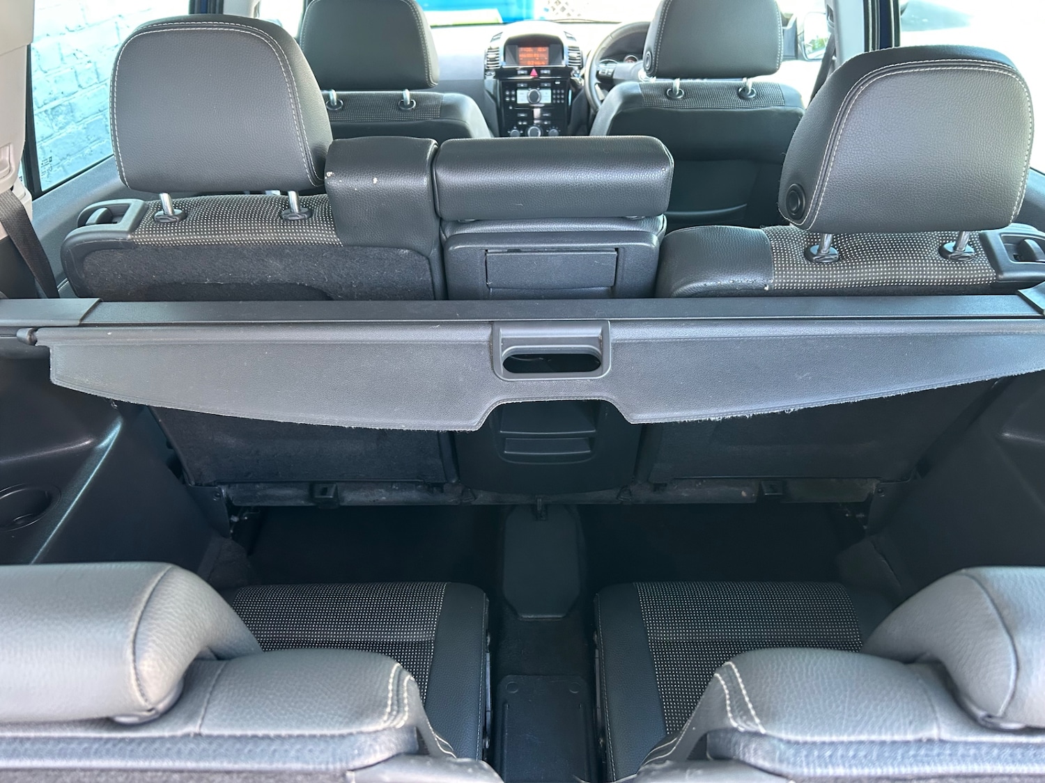 Used Vauxhall Zafira 2010 for sale - 76096652: Photo 18