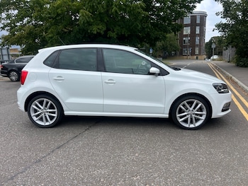 Used Volkswagen Polo 2016 for sale - 75700135: Photo