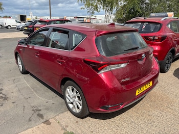 Used Toyota Auris 2017 for sale - 79342516: Photo