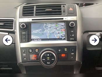 Used Toyota Verso 2014 for sale - 76539641: Photo