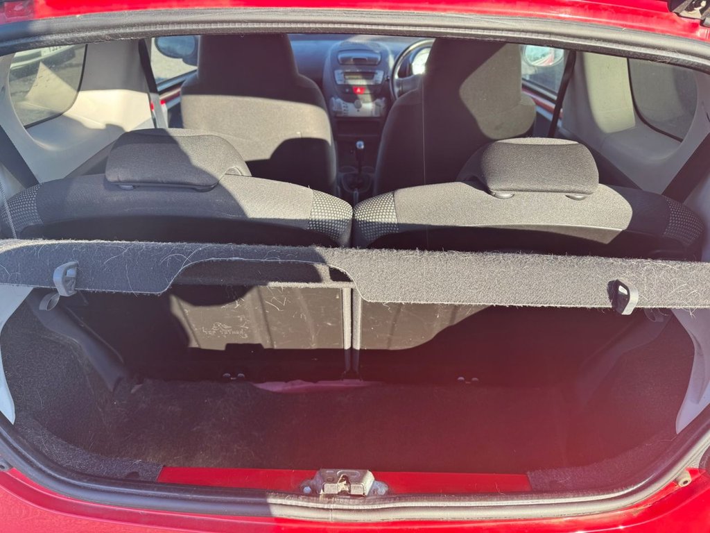 Used Toyota AYGO 2012 for sale - 76686206: Photo 11