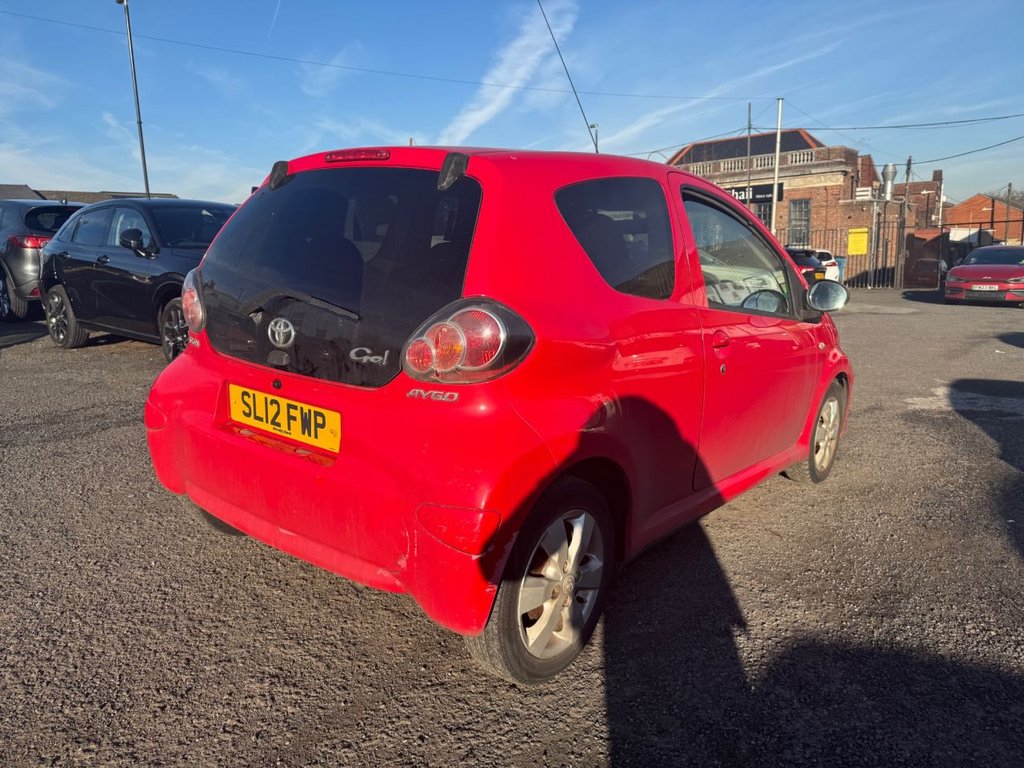 Used Toyota AYGO 2012 for sale - 76686206: Photo 2