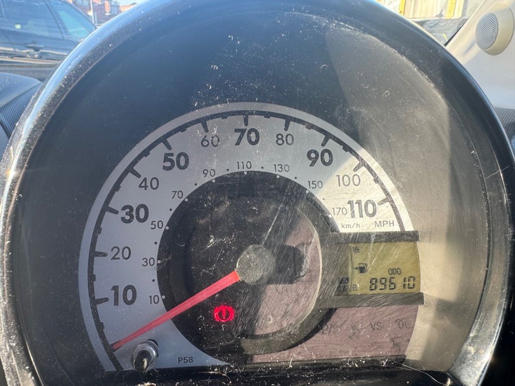 Used Toyota AYGO 2012 for sale - 76686206: Photo 4