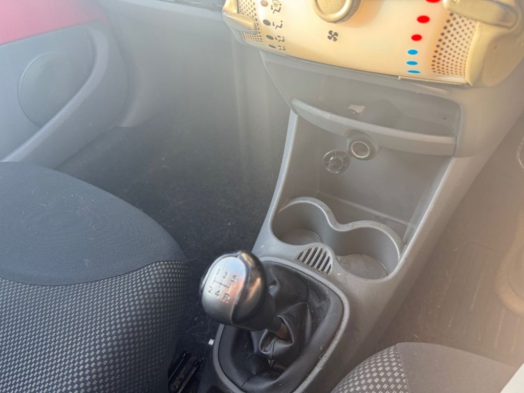 Used Toyota AYGO 2012 for sale - 76686206: Photo 6