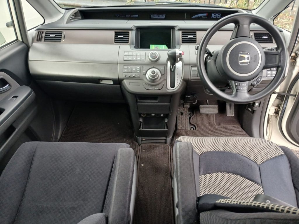 Used Honda Stepwagon 2021 for sale - 76791963: Photo 10