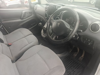 Used Peugeot Partner 2016 for sale - 78272343: Photo