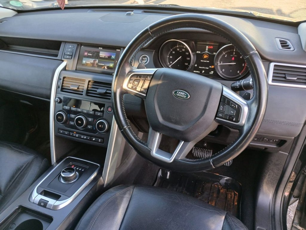 Used Land Rover Discovery Sport 2017 for sale - 76417396: Photo 6