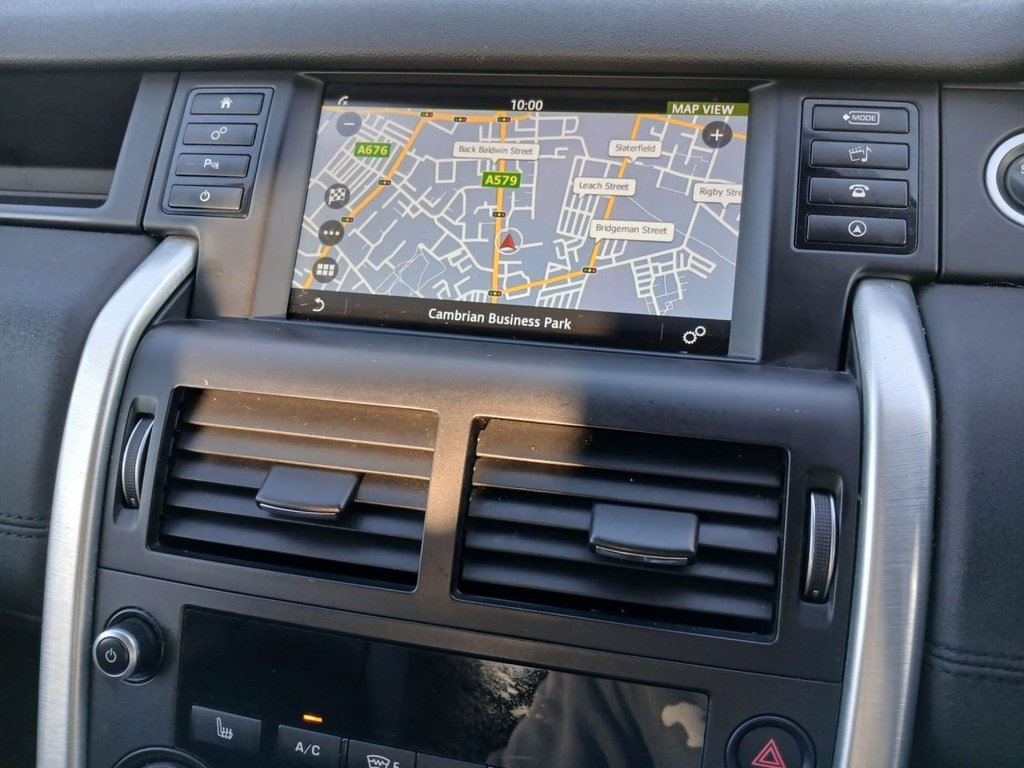 Used Land Rover Discovery Sport 2017 for sale - 76417396: Photo 8