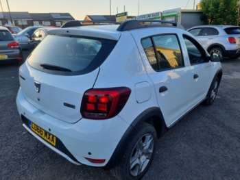 Used Dacia Sandero Stepway 2017 for sale - 74659166: Photo