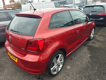 Used Volkswagen Polo 2015 for sale - 78246670: Photo