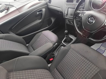 Used Volkswagen Polo 2015 for sale - 78246670: Photo