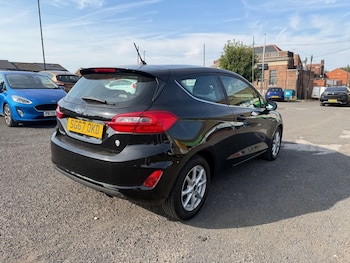 Used Ford Fiesta 2017 for sale - 79506337: Photo