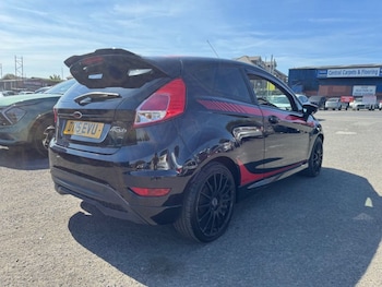 Used Ford Fiesta 2015 for sale - 75149146: Photo