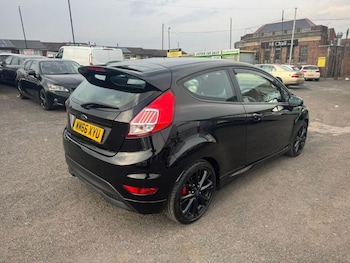 Used Ford Fiesta 2017 for sale - 77770934: Photo