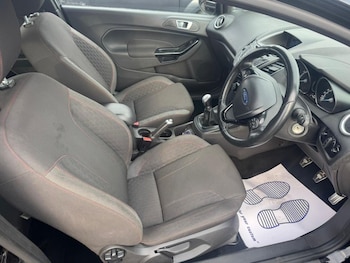 Used Ford Fiesta 2017 for sale - 77770934: Photo