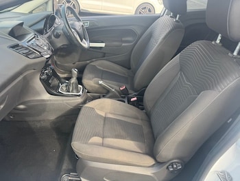 Used Ford Fiesta 2016 for sale - 77667407: Photo