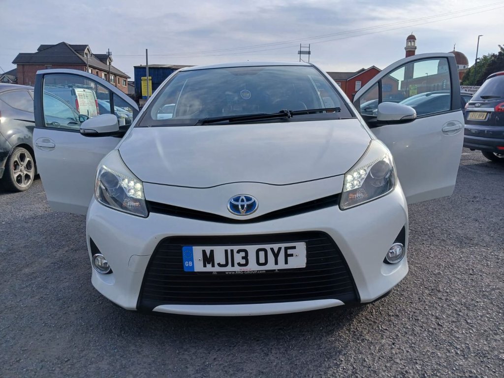 Used Toyota Yaris 2013 for sale - 77072359: Photo 3