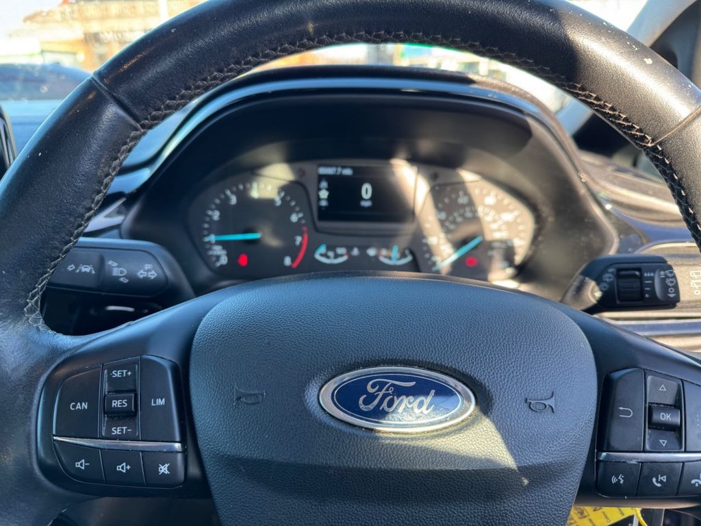 Used Ford Fiesta 2017 for sale - 76642837: Photo 12