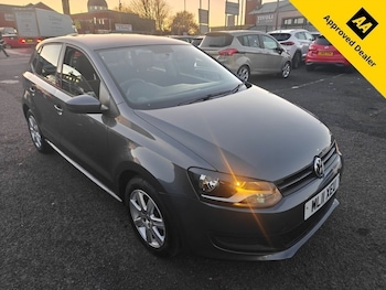 Used Volkswagen Polo 2011 for sale - 76647674: Photo