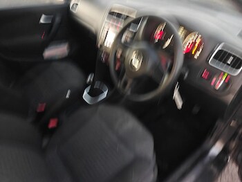 Used Volkswagen Polo 2011 for sale - 76647674: Photo