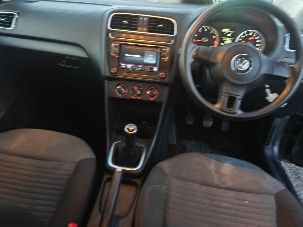 Used Volkswagen Polo 2011 for sale - 76647674: Photo 6
