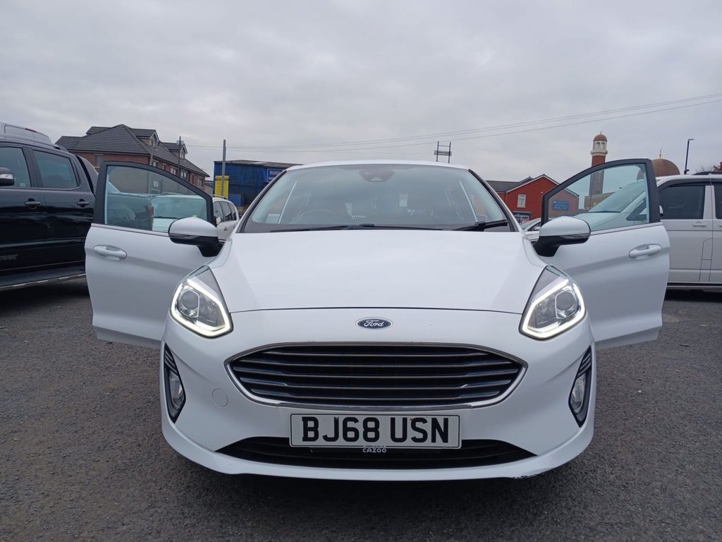 Used Ford Fiesta 2018 for sale - 76304070: Photo 3