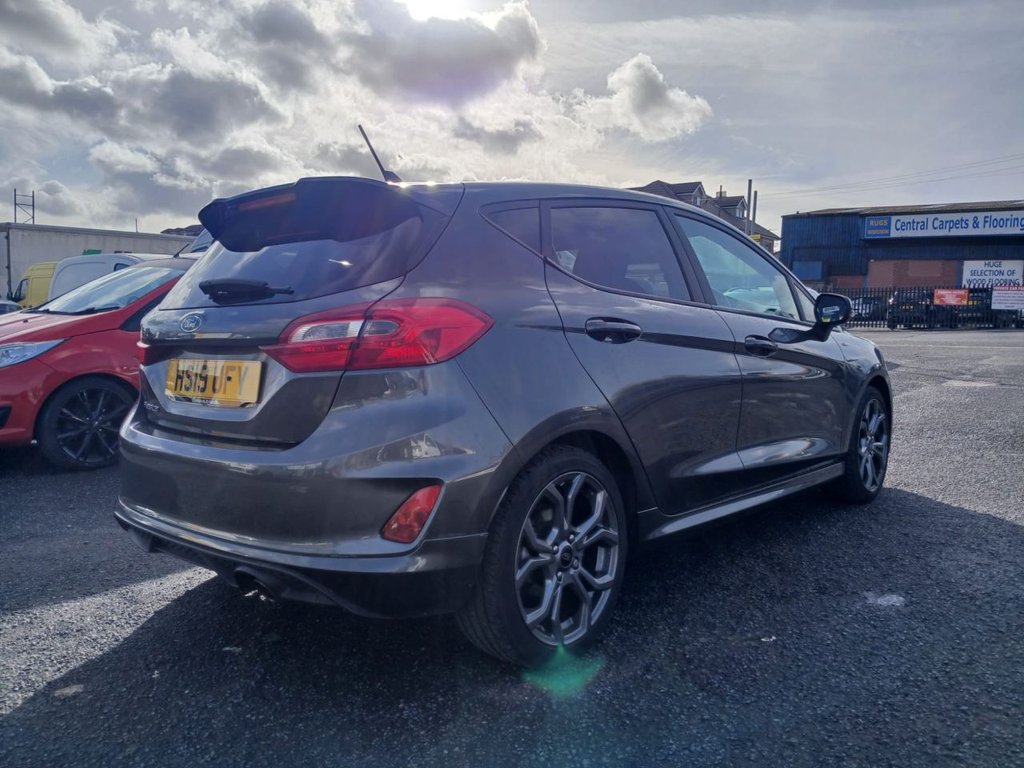 Used Ford Fiesta 2019 for sale - 76406707: Photo 2