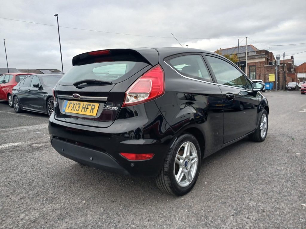 Used Ford Fiesta 2013 for sale - 76168510: Photo 2
