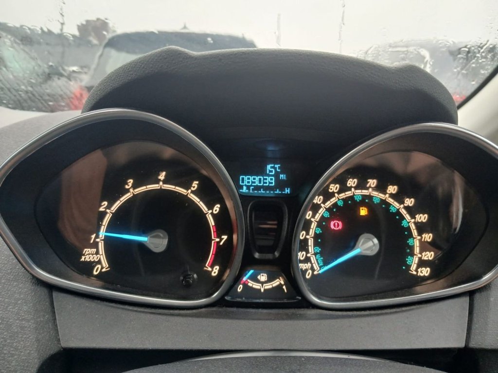 Used Ford Fiesta 2013 for sale - 76168510: Photo 4