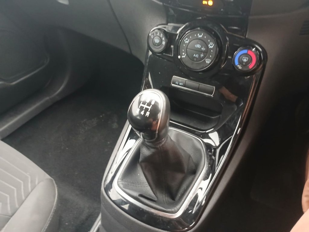 Used Ford Fiesta 2013 for sale - 76168510: Photo 5