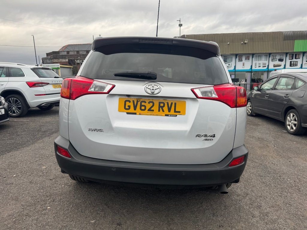 Used Toyota RAV4 2013 for sale - 77681084: Photo 15