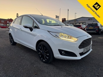 Used Ford Fiesta 2016 for sale - 76647676: Photo