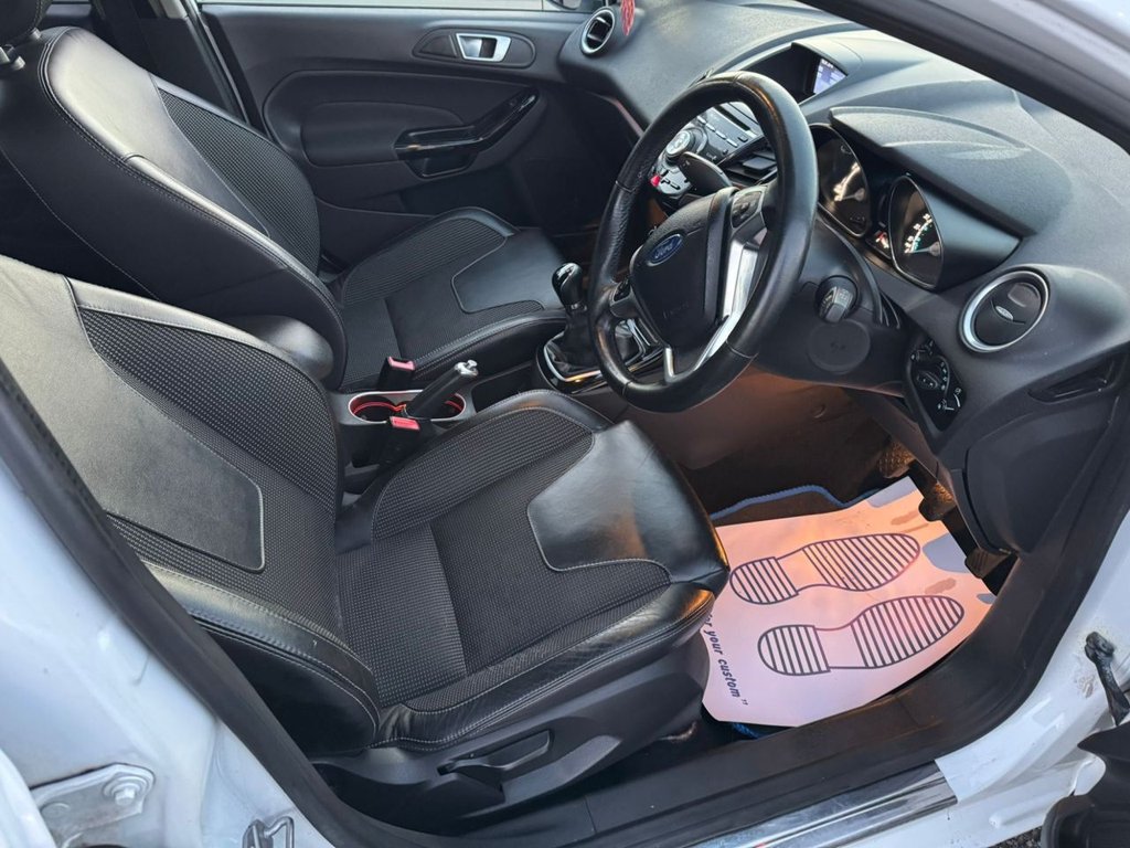Used Ford Fiesta 2016 for sale - 76647676: Photo 4
