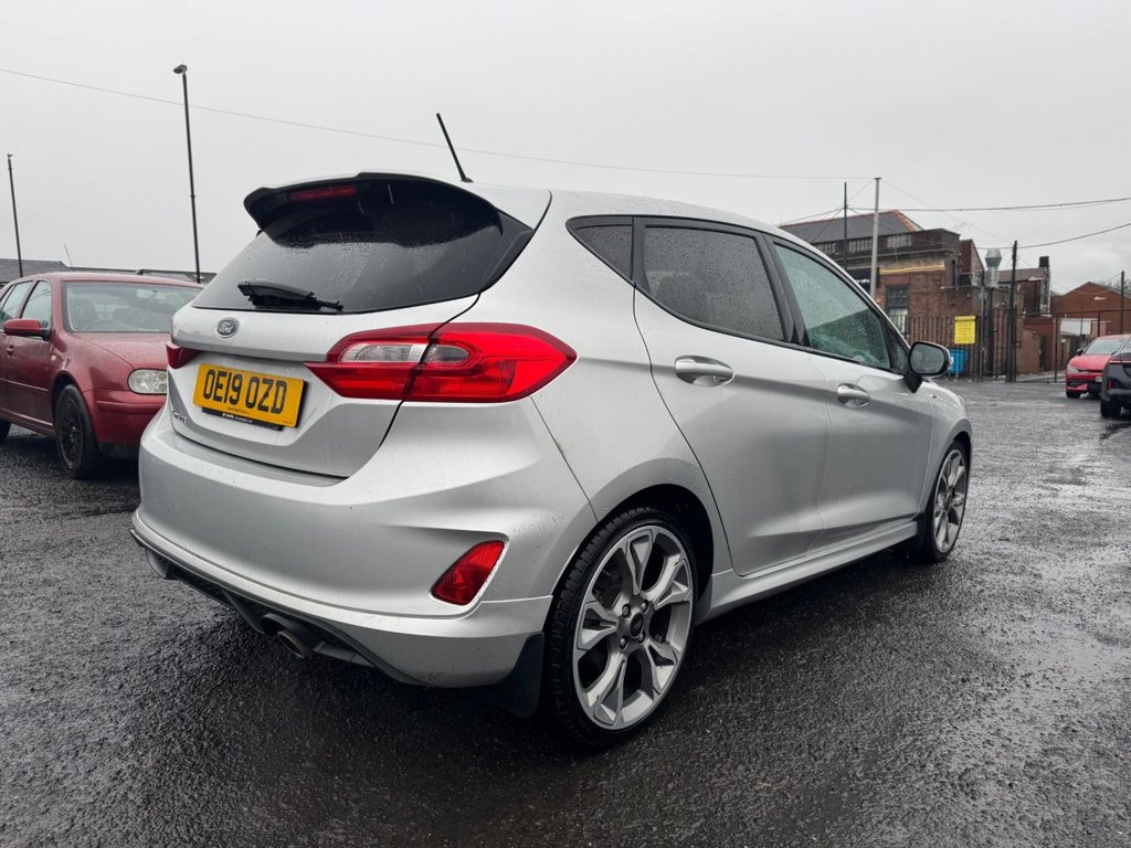 Used Ford Fiesta 2019 for sale - 76820706: Photo 2