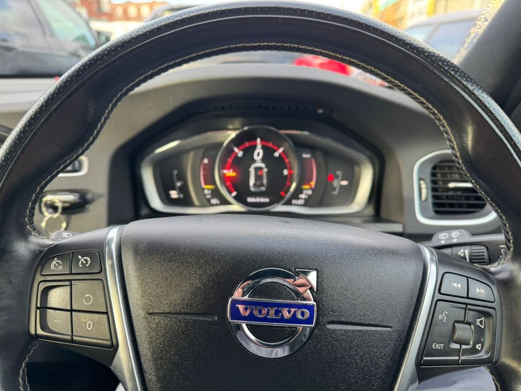 Used Volvo V60 2016 for sale - 77010089: Photo 11