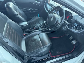 Used Alfa Romeo Giulietta 2010 for sale - 76610254: Photo