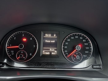 Used Volkswagen Touran 2014 for sale - 76986468: Photo