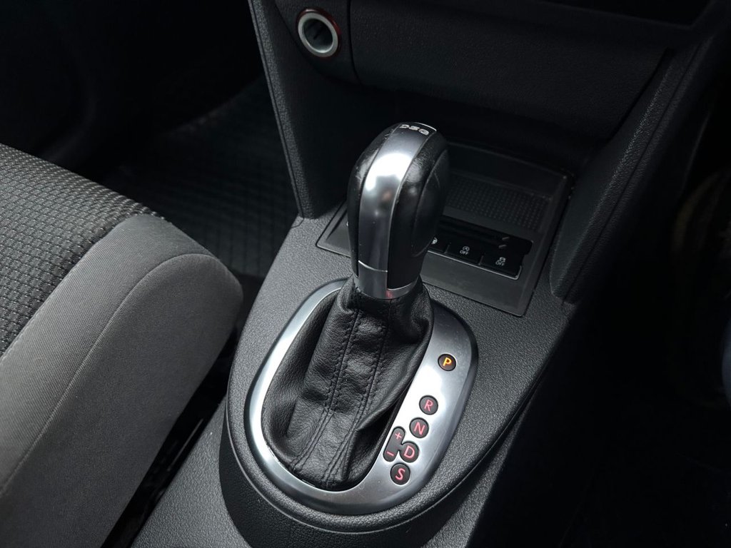 Used Volkswagen Touran 2014 for sale - 76986468: Photo 5