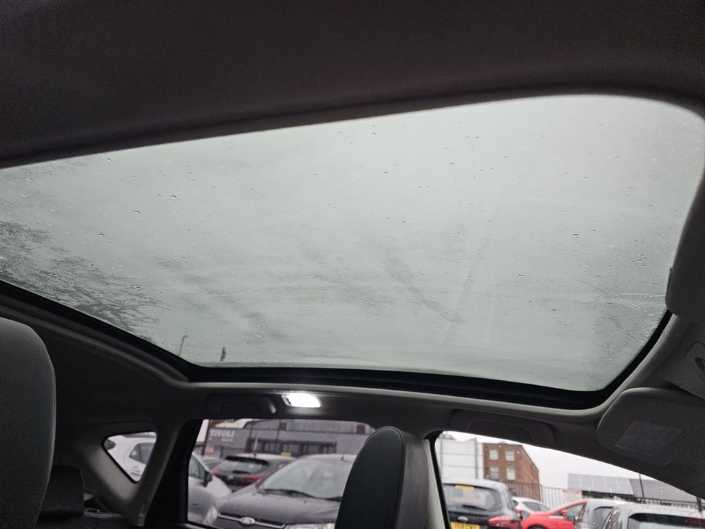 Used Nissan Qashqai 2010 for sale - 77167245: Photo 9