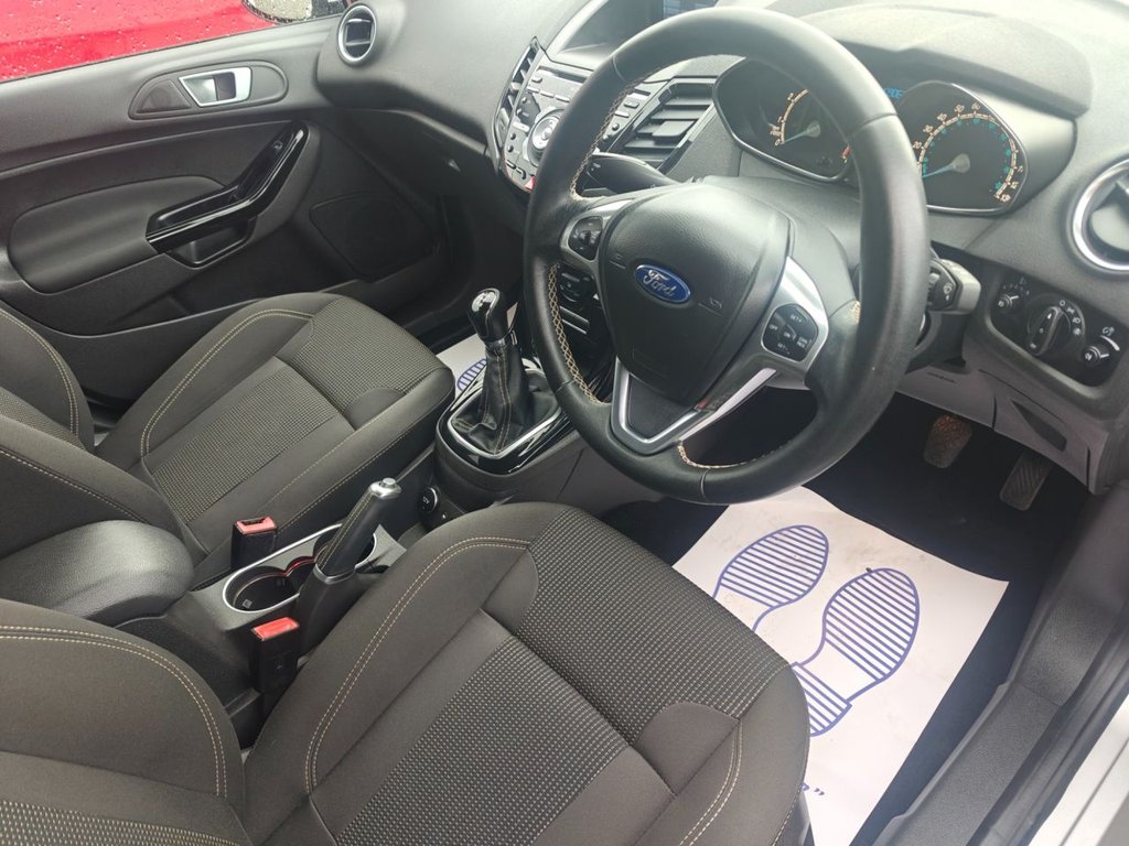 Used Ford Fiesta 2015 for sale - 76914710: Photo 4