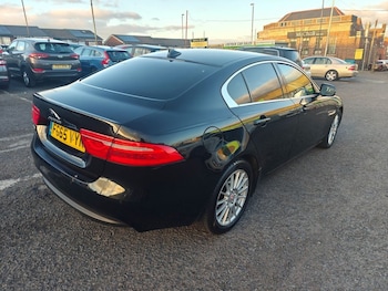 Used Jaguar XE 2015 for sale - 77050798: Photo