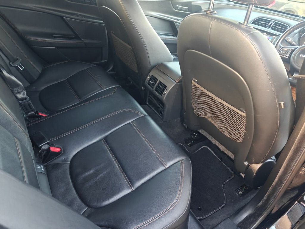 Used Jaguar XE 2015 for sale - 77050798: Photo 5