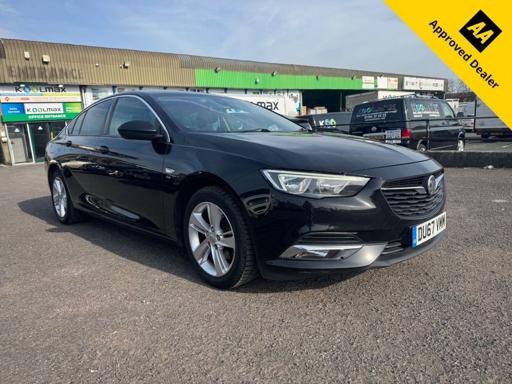 Used Vauxhall Insignia 2017 for sale - 77953016: Photo 1