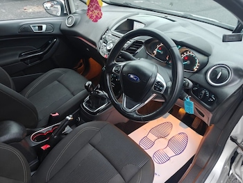 Used Ford Fiesta 2018 for sale - 77021816: Photo