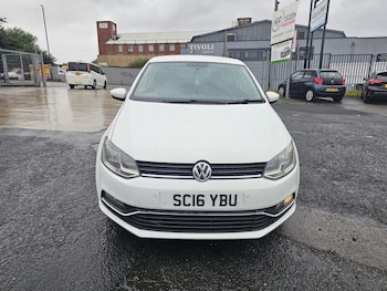 Used Volkswagen Polo 2016 for sale - 75752722: Photo