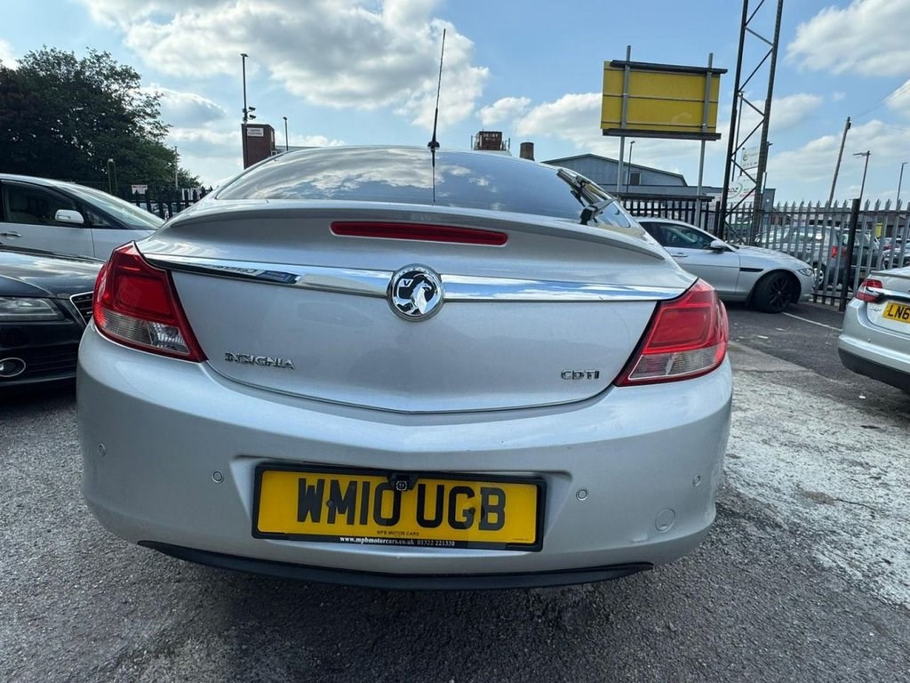 Vauxhall Insignia 2010 (10) - 2.0 CDTi Exclusiv 5dr - Image 9