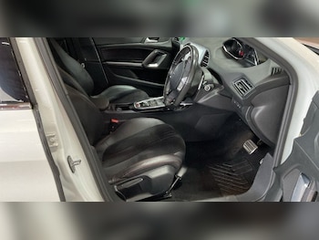 Used Peugeot 308 2017 for sale - 76552056: Photo